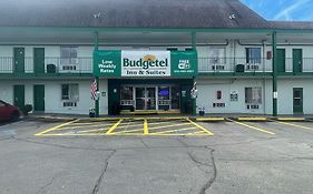 Budgetel Inn And Suites - Louisville